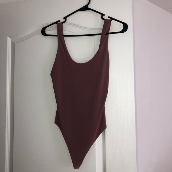 ootdfash Tops - Cute bodysuit !